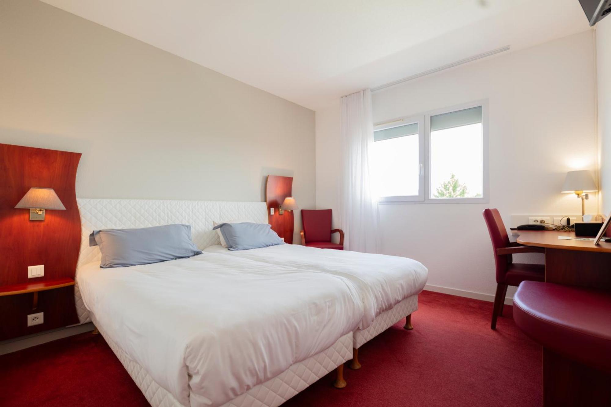 Artemis Hotel & Spa Bistro Coquet Brioude Phòng bức ảnh